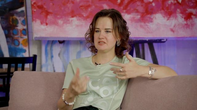 Интервью с художницей Oh Julia Stein! — Q-ART Gallery смотреть онлайн