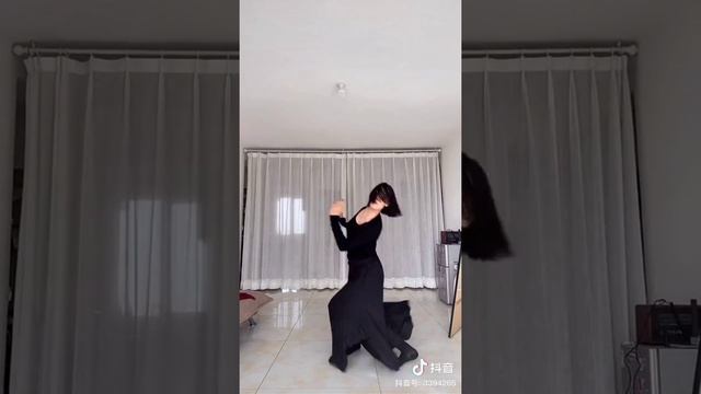 Mongolian Dance on China Tiktok（BGM:《白马》from傲日格乐） смотреть онлайн