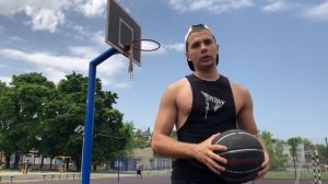 КАК НАУЧИТЬСЯ КРУТИТЬ МЯЧ НА ПАЛЬЦЕ | Учимся крутить мяч на пальце за 5 минут