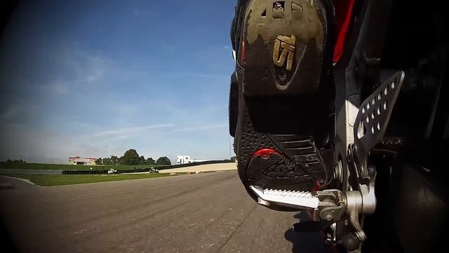 INTER TRACK @ Mettet 28/09/2015 - GSXR 750 K1 смотреть онлайн