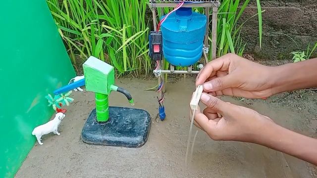 Solar Water Pump Project Model || mini solar water pump / tank || Solar Energy Science Projects смотреть онлайн