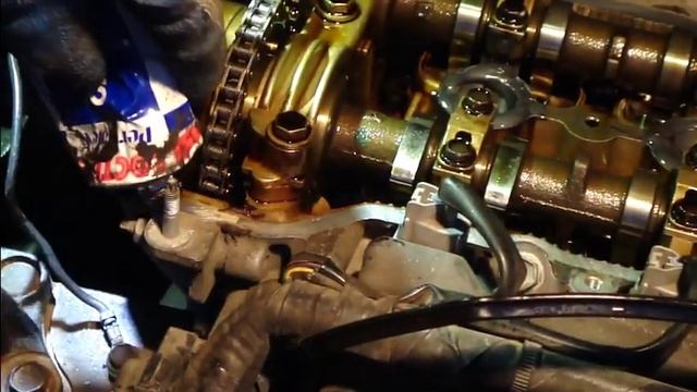 How to replace the valve cover gasket on a VVT-i engine Toyota Corolla. Years 2000 to 2007. смотреть онлайн