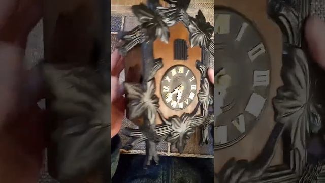 Часы кукушка с гирьками смотреть онлайн