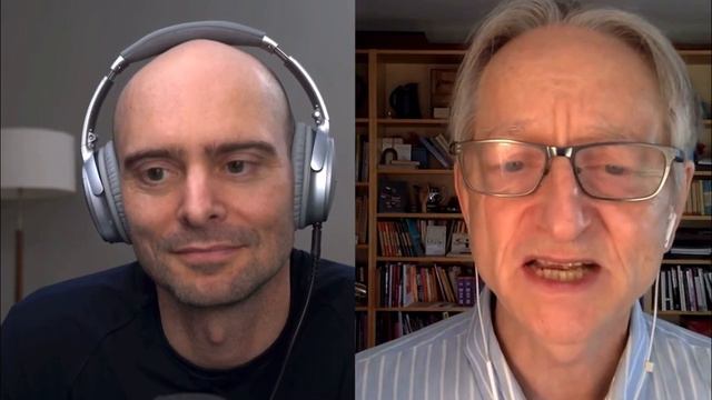 Geoffrey Hinton on The Link Between Mania and Genius @TheRobotBrainsPodcast смотреть онлайн