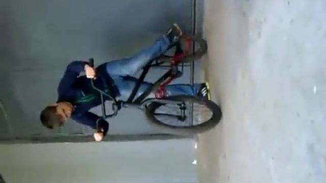 BMX vs лестницы смотреть онлайн