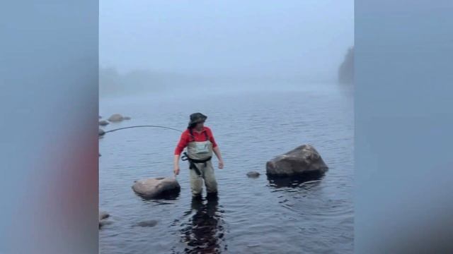 Кольский полуостров 2022. Рыбалка на реке Лумбовка смотреть онлайн