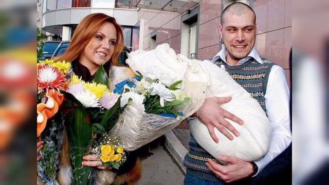 ДЕТИ певицы Максим и бывшие МУЖЬЯ смотреть онлайн