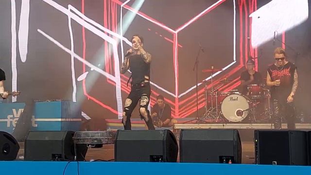 XOLIDAYBOY - калипсо (Vk fest 2022) Спб смотреть онлайн