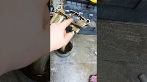 Как Проверить Масляный Насос Снятый с Двигателя ( мотора ) . Ауди , Фольксваген .