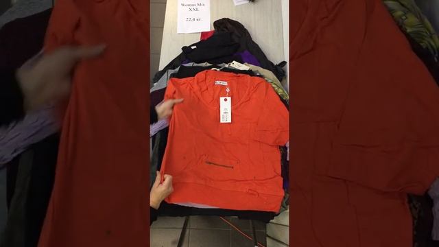 Одежда оптом. Женская одежда Woman mix XXL. Цена 20,49 евро/кг. Вес 22,4 кг. смотреть онлайн