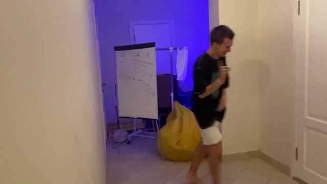 КУДА ПРОПАЛ? ПРАНК НАД ДЕВОЧКАМИ ! ДРАКА В ХАУСЕ смотреть онлайн