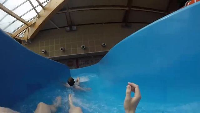 Аквапарк в Праге смотреть онлайн