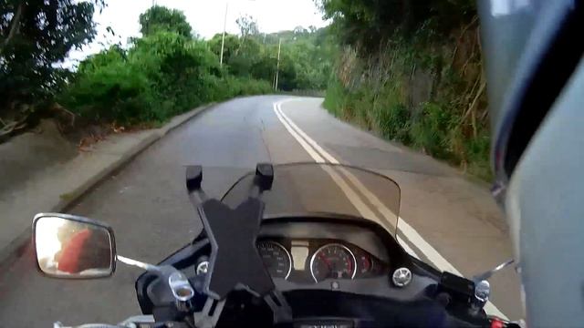 Suzuki AN400 (2007) Test Ride Review: Twists & Turns in Stanley, Hongkong смотреть онлайн