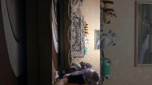 Ютик. Немецкий цвергшпиц 6 месяцев смотреть онлайн
