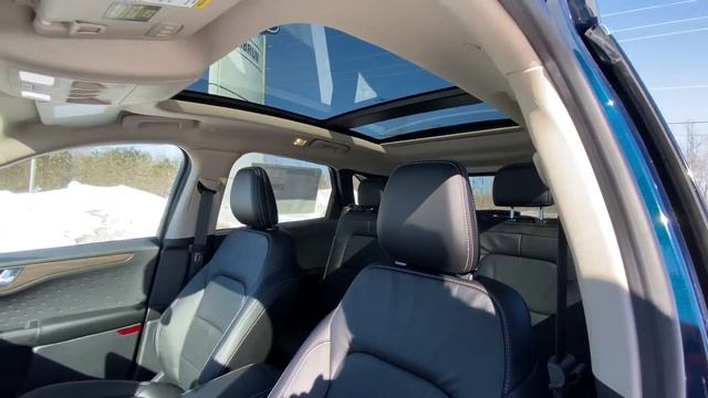 2020 Ford Escape Titanium AWD, Green #40-442