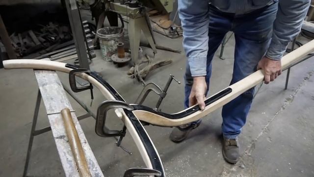Building a New Pole from Trash | Engels Coach Shop смотреть онлайн
