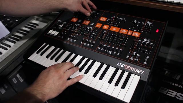 Korg ARP Odyssey - first look смотреть онлайн