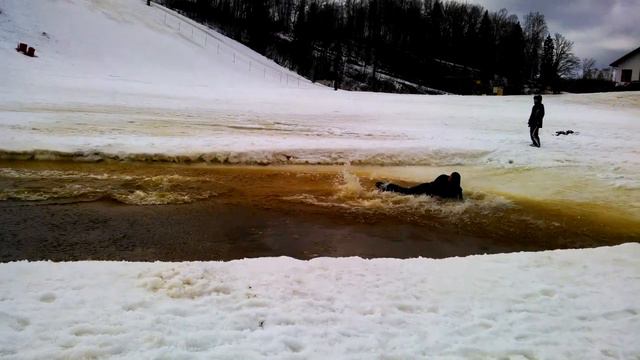 Funny skiing fail смотреть онлайн