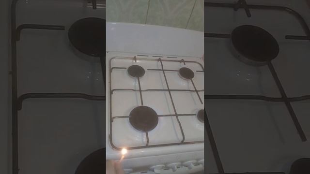 Как зажечь газываю плиту смотреть онлайн