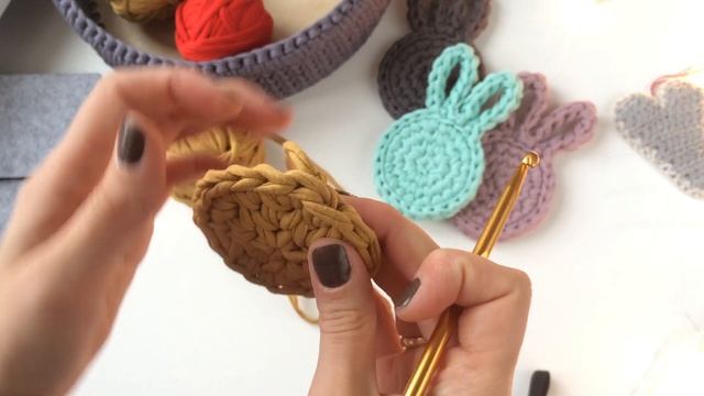 Пасхальный декор своими руками. Подставка под кружку кролик вязаная крючком смотреть онлайн