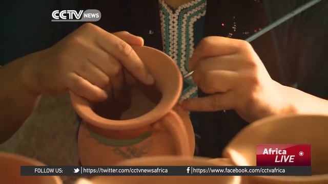 Berbers keen on keeping the art of pottery alive in Algeria смотреть онлайн