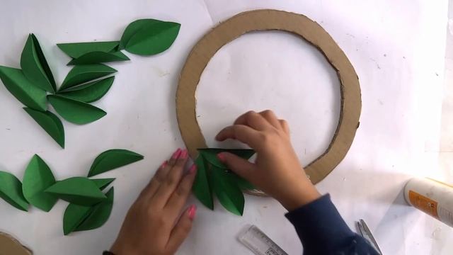 Christmas Wreath/Paper Christmas Wreath/How To Make Christmas Wreath/Christmas Decoration Ideas