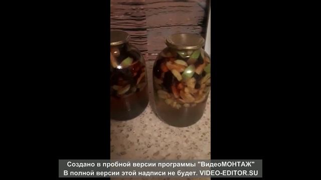 еда#рецепты#простоивкусно# Компот из яблок с черноплодной рябиной смотреть онлайн