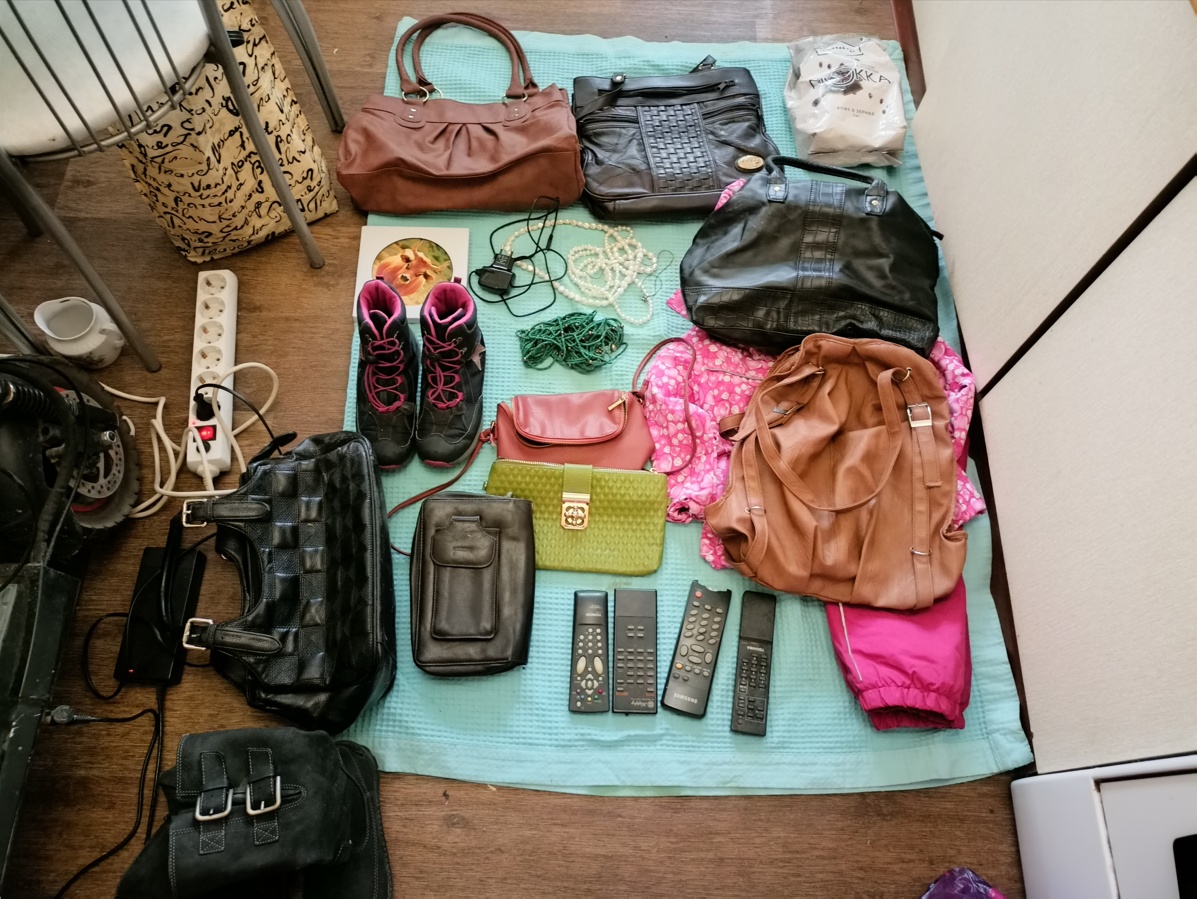 Как я зарабатываю лазая по мусоркам Москвы смотреть онлайн