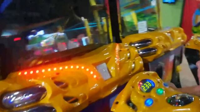 А куда мы пошли отмечать день рождение Данила? Смотрите