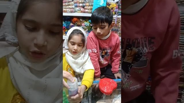 Aamna Nd Abdullah mini vilog cosmetics shop смотреть онлайн
