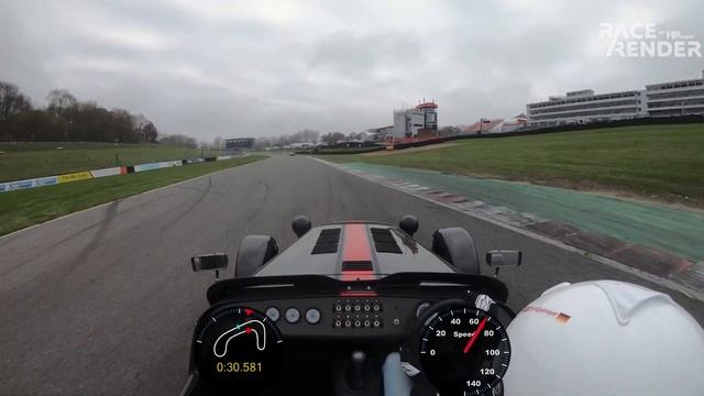 You don't see a 1990's Volvo Estate on a Track Day around Brands Hatch very often! смотреть онлайн