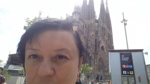 Саграда Фамилия в Барселоне. смотреть онлайн