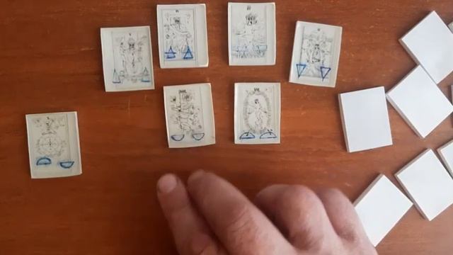 Перевёрнутые старшие Арканы ч1 смотреть онлайн
