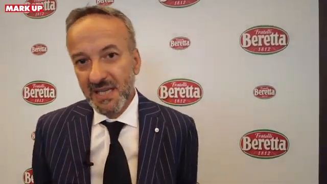 Beretta lancia l'arrosto nei piatti pronti e riporta Cannavaro nello spot tv смотреть онлайн