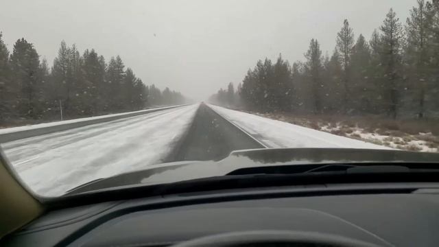 В зиму на Ram 3500 с домом на колёсах. смотреть онлайн