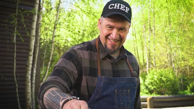 КОРОЛЬ ГРИЛЯ. ШАШЛЫЧНЫЙ КУРС смотреть онлайн