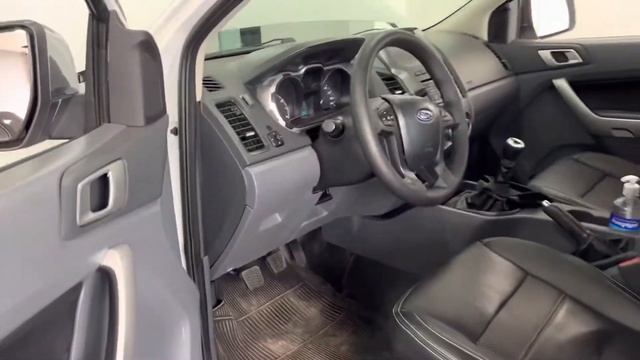 Ford Ranger 2014 apagando farol e instalando Led no farol baixo смотреть онлайн
