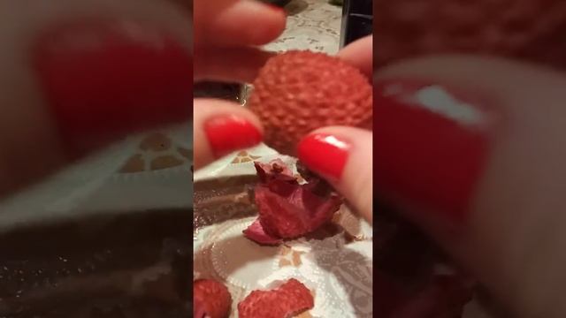 Что такое личи и как чистить? смотреть онлайн