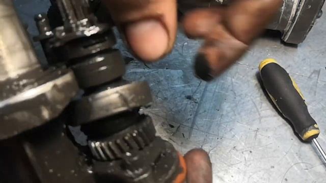 Перфоратор Makita HR2470 (Макита 2470) пропал удар, не бьёт смотреть онлайн