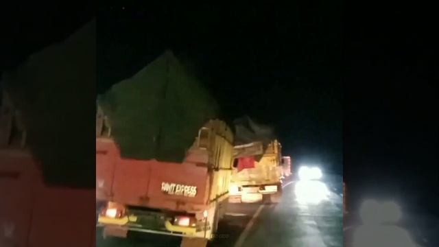 VIDEO AKSI TRUCK CABE JATIM || Sam Kamal Bawa truck Toyota Dyna Muat Cabe REPUBLIK RAWIT#truckcabe смотреть онлайн