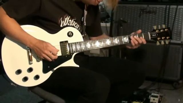GIBSON LES PAUL STUDIO AW GH 2004 CRUNCH смотреть онлайн