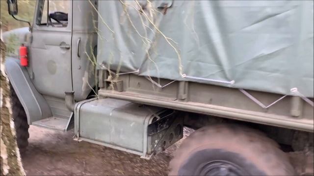 Урал 375 & КрАЗ 214 im Gelände 6x6 Offroad V8 2020 смотреть онлайн