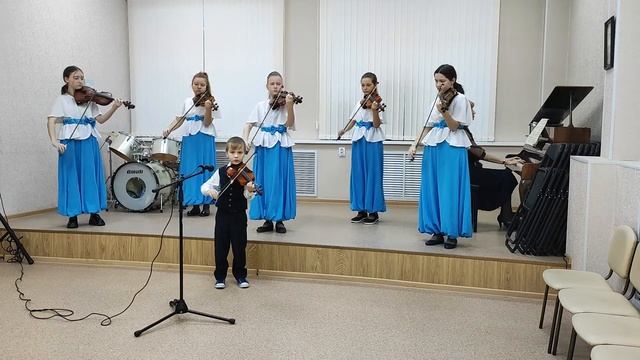 О Ридинг Концерт си минор смотреть онлайн