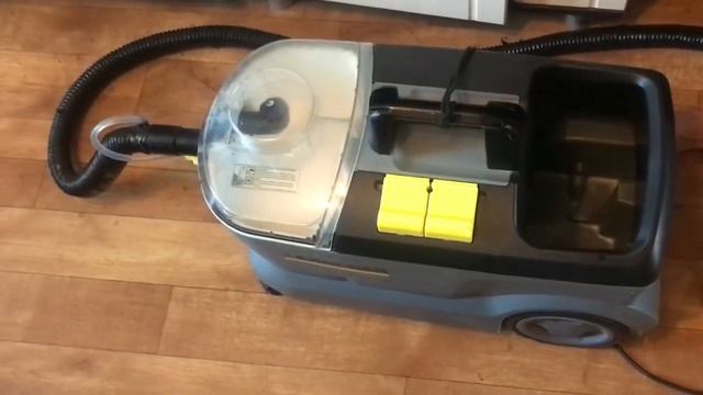 Моющий пылесос Karcher Puzzi 10/1