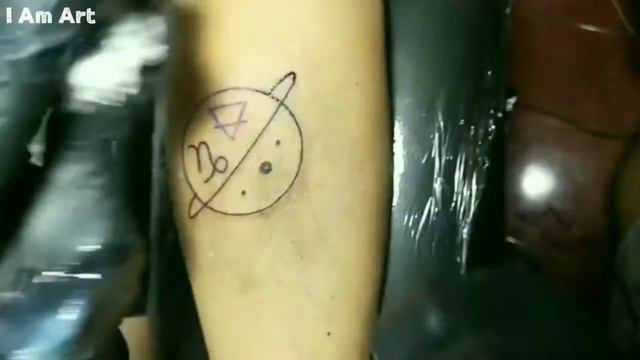 Tattoo - Saturn, Earth & Glyph Minimalist Tattoo using Coil Tattoo Machine & Black Ink смотреть онлайн