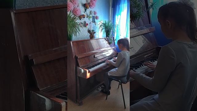 Сопова Ольга Витальевна - "Сонатина" Я. Медынь смотреть онлайн