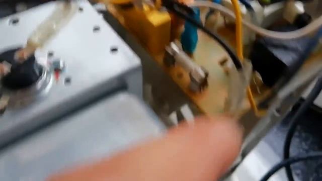 СВЧ печь Горизонт, искрит . ремонт в домашних условиях . смотреть онлайн