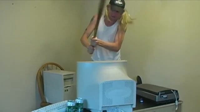 Sid Cogswell ~ Computer & Laptop Repair Guy (Funny Commercial 2011) смотреть онлайн
