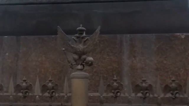 Герб России в 3D или третья голова и меч за пазухой смотреть онлайн