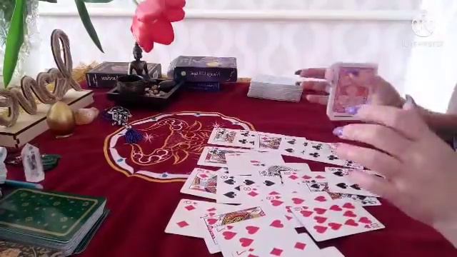 Крестовый король Что он хочет вам сказать но молчит? смотреть онлайн